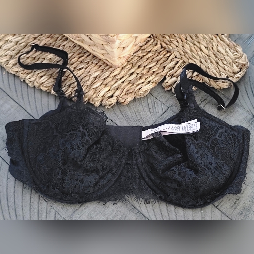 Victoria Secret Bra size 36D
